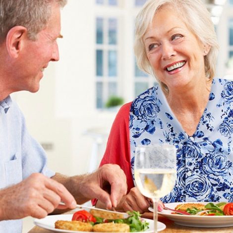 Elderly Scarf Eating Anti-dirty