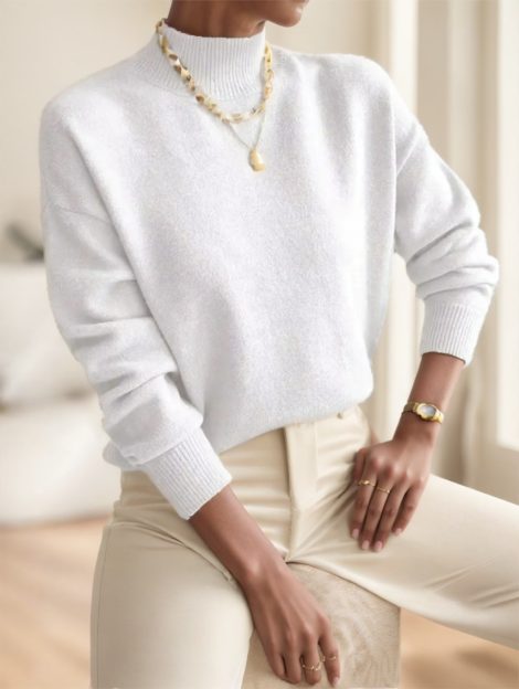A Solid-color Long-sleeved Top With A High Neckline For Ladies