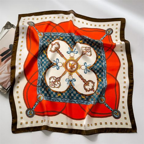 European And American Chain Scarf Printing