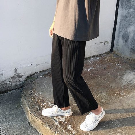 Mens Loose Pleated Fashion And Comfort Pants